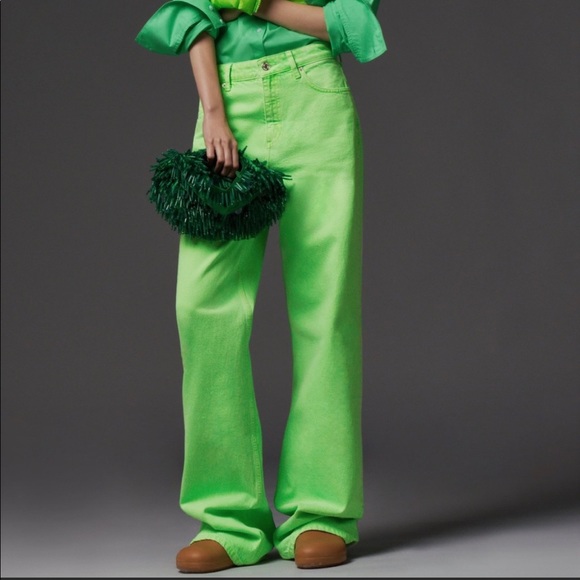 MID RISE LOOSE JEANS
NEON GREEN - REF. 8197/. 31 (US 12) - Picture 2 of 5